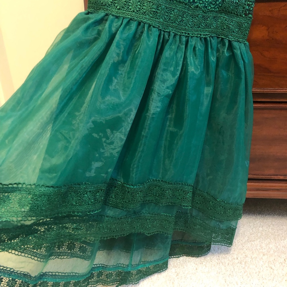 Girls size 6 formal dress